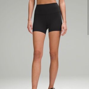 Lululemon wunder train contour biker shorts 4”
